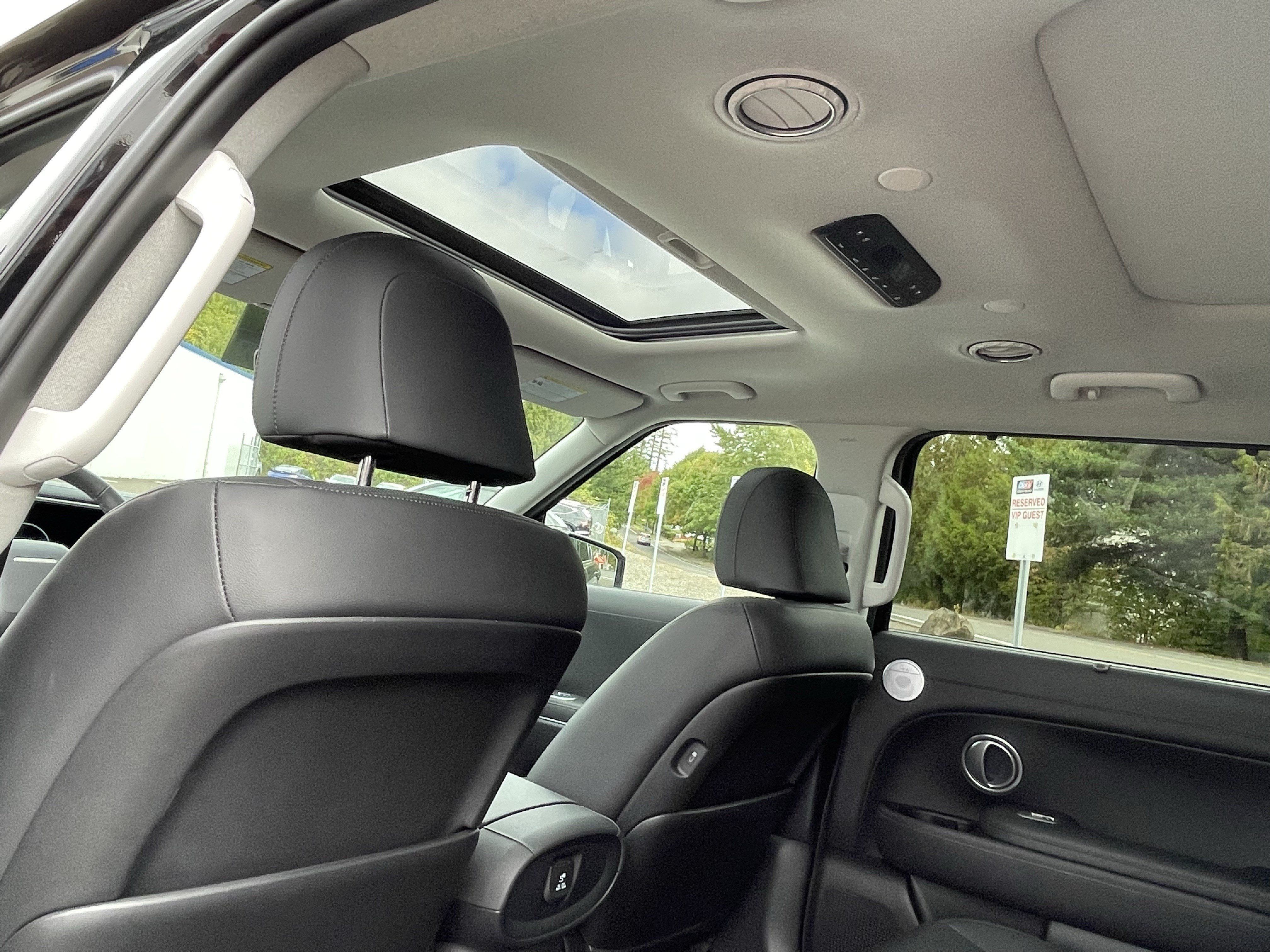 Certified 2026 Hyundai Palisade Limited AWD/4WD image 16