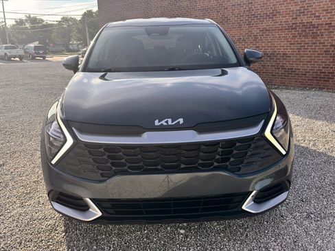 Used 2023 Kia Sportage LX image 14