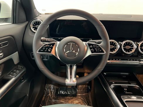 New 2026 Mercedes-Benz GLA 250 4MATIC image 12