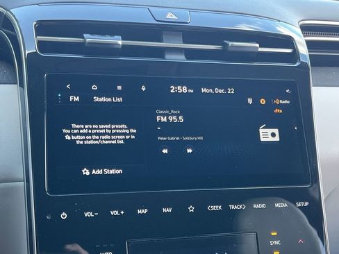 Used 2024 Hyundai Tucson Limited image 18