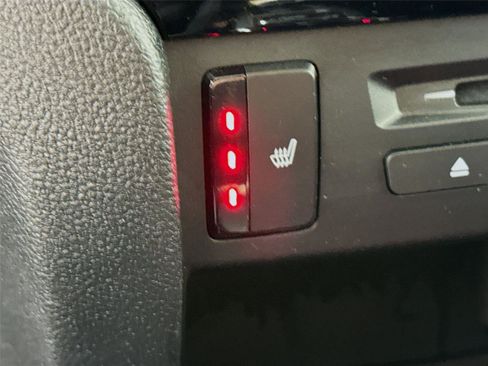 Used 2021 Honda Pilot Touring image 16