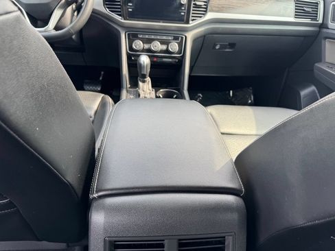 Used 2022 Volkswagen Atlas SE AWD/4WD image 17