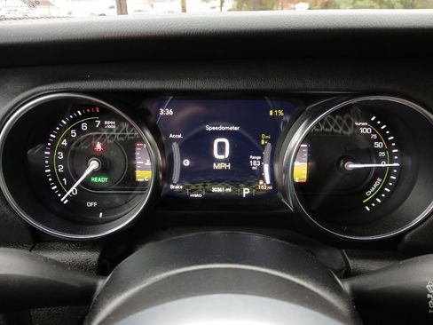 Used 2022 Jeep Wrangler Unlimited Sahara image 41