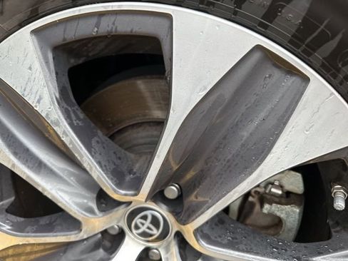 Used 2023 Toyota Highlander XLE image 20