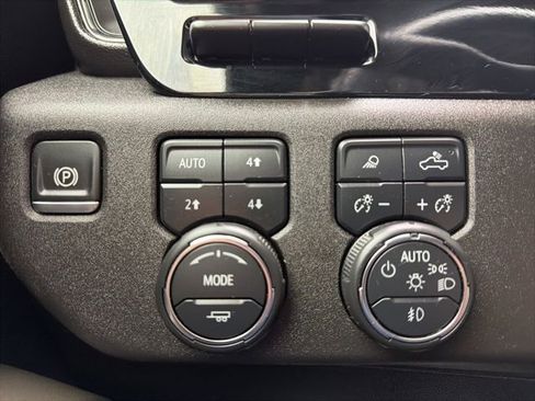 Used 2024 Chevrolet Silverado 2500 ZR2 w/ ZR2 Bison Edition image 32