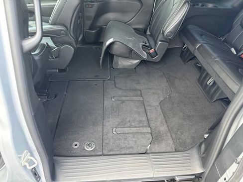 New 2026 Chrysler Pacifica Select AWD/4WD image 43