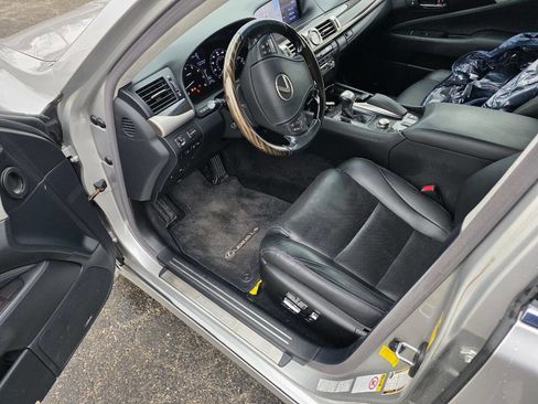 Used 2014 Lexus LS 460 AWD image 18