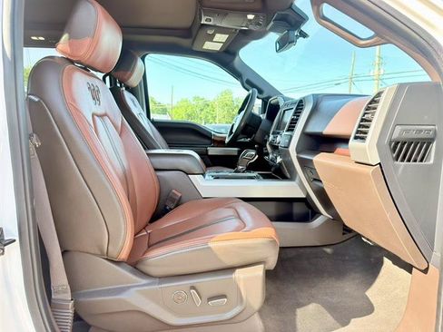 Used 2019 Ford F150 King Ranch w/ Equipment Group 601A Luxury AWD/4WD image 25