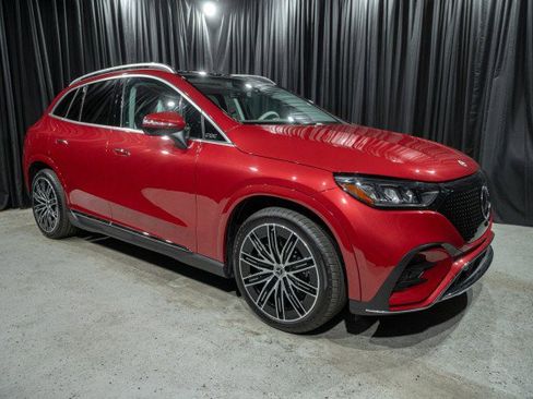 New 2026 Mercedes-Benz EQE 320 4MATIC SUV image 3