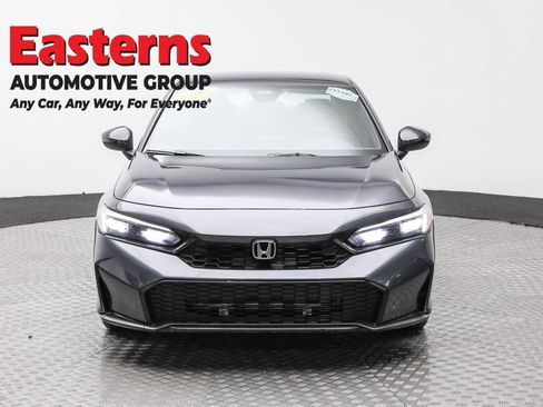 Used 2025 Honda Civic Sport image 2