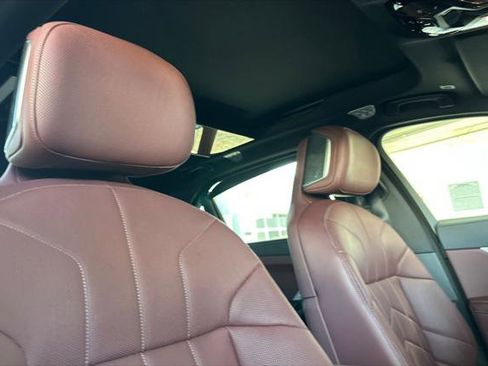 Used 2024 BMW i7 M70 image 15