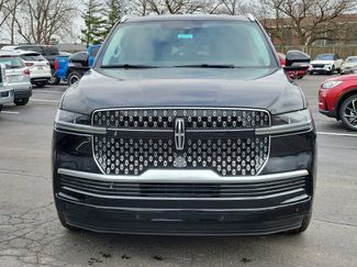 New 2026 Lincoln Navigator Premiere video 2