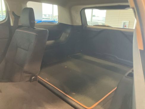 Used 2017 GMC Acadia SLE w/ Driver Alert Package I AWD/4WD image 27