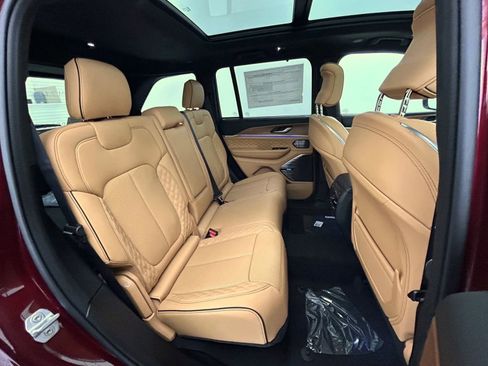 New 2026 Jeep Grand Cherokee Summit w/ Obsidian Package AWD/4WD image 18