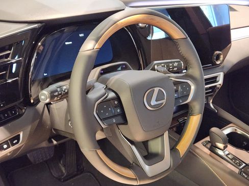 New 2026 Lexus RX 450h AWD image 7