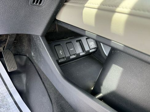Used 2016 Honda HR-V LX image 14