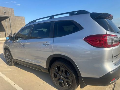 Certified 2025 Subaru Ascent Bronze Edition AWD/4WD image 10