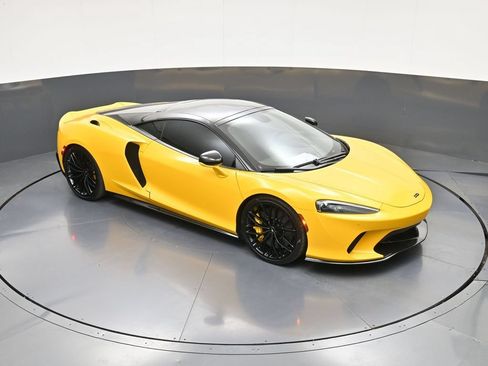 Used 2023 McLaren GT RWD image 27