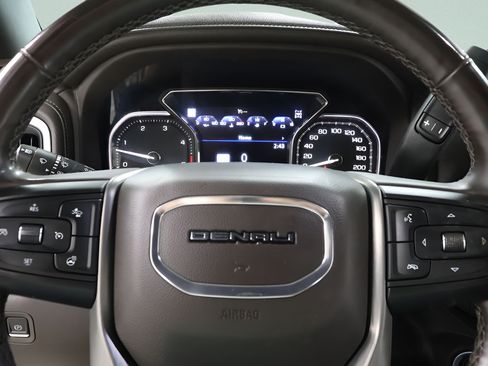 Used 2023 GMC Sierra 3500 Denali w/ Denali Ultimate Package AWD/4WD image 15