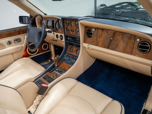 Used 1999 Bentley Azure Mulliner RWD image 13