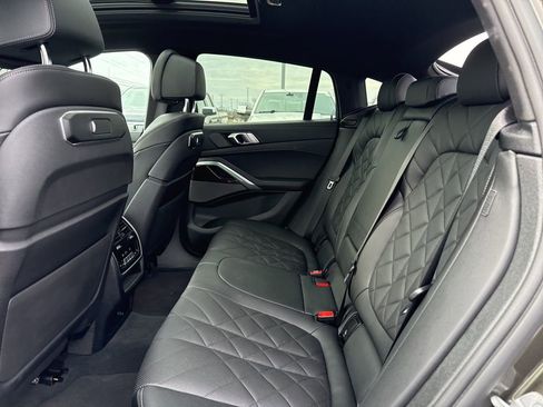 Used 2024 BMW X6 xDrive40i w/ Premium Package image 20