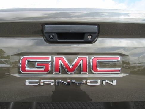 Used 2023 GMC Canyon AT4 w/ AT4 Premium Package AWD/4WD image 33