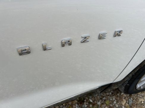 Certified 2023 Chevrolet Blazer Premier image 36