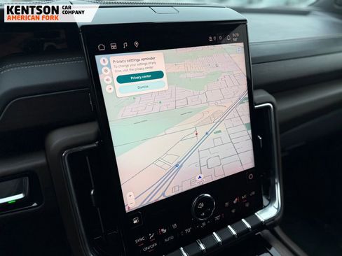 Used 2025 GMC Yukon Denali Ultimate image 32