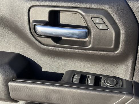 Certified 2022 Chevrolet Silverado 1500 Custom RWD image 23