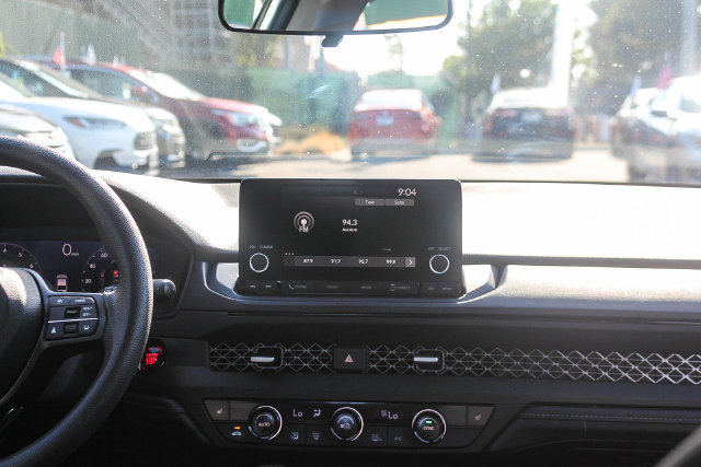 Used 2023 Honda Accord EX image 17