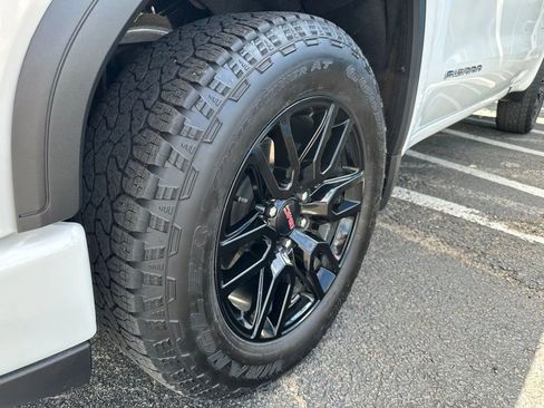 Used 2025 GMC Sierra 1500 Pro w/ Graphite Edition image 9