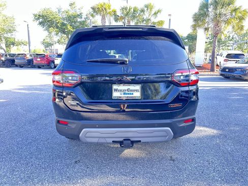 Used 2024 Honda Pilot TrailSport image 5