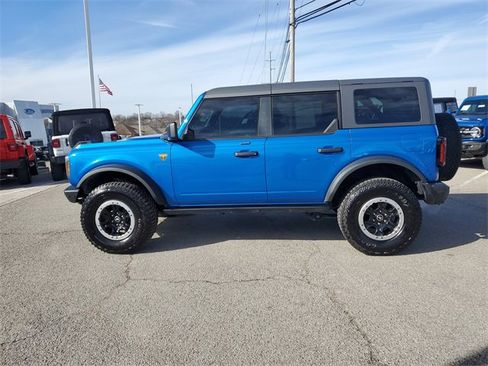 Used 2023 Ford Bronco Badlands w/ Sasquatch Package image 7