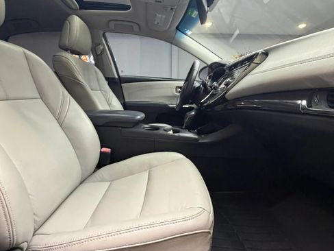 Used 2013 Toyota Avalon XLE Touring FWD image 26