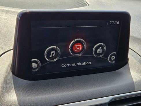 Used 2017 MAZDA MAZDA3 Touring image 19