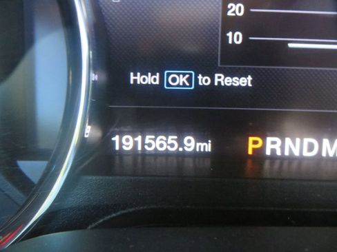 Used 2019 Ford F250 Lariat w/ Lariat Value Package image 17