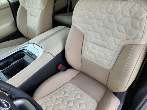 New 2025 Nissan Armada Platinum Reserve image 10