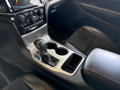 Used 2019 Jeep Grand Cherokee Altitude RWD image 24