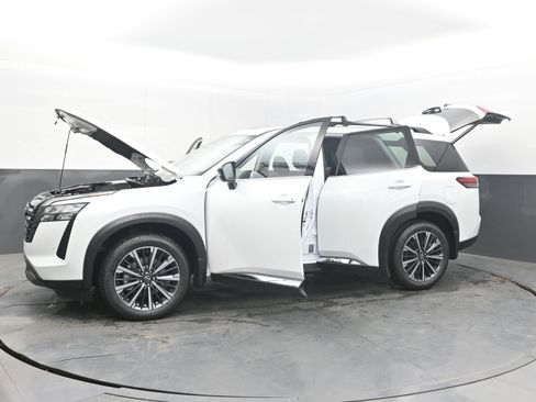 New 2026 Nissan Pathfinder Platinum FWD image 43