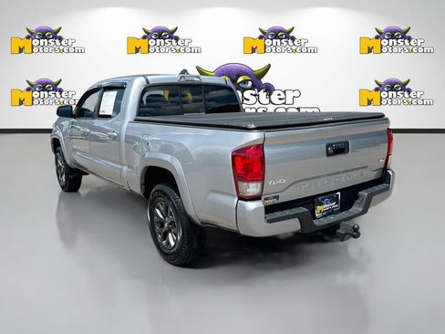 Used 2021 Toyota Tacoma TRD Sport AWD/4WD image 7