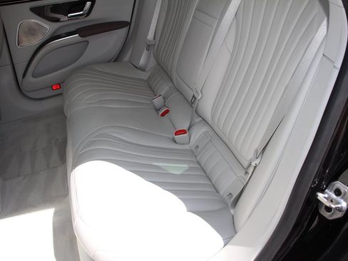 Used 2023 Mercedes-Benz EQS 450+ Sedan image 21