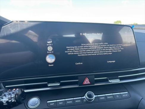 New 2026 Hyundai Elantra Limited FWD image 18