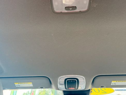 Used 2024 Hyundai Elantra SEL FWD image 14