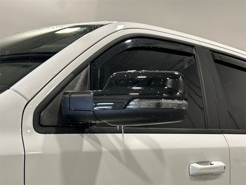 Used 2025 RAM 1500 Laramie image 12
