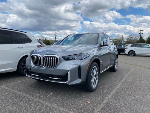 New 2026 BMW X5 M60i AWD/4WD image 1