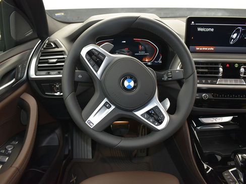 New 2025 BMW X4 xDrive30i image 26