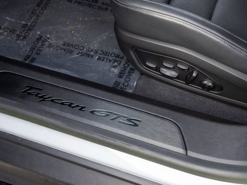 Certified 2023 Porsche Taycan GTS image 28