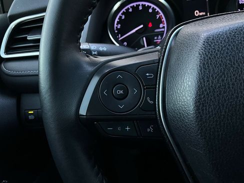 Used 2018 Toyota Camry SE image 28