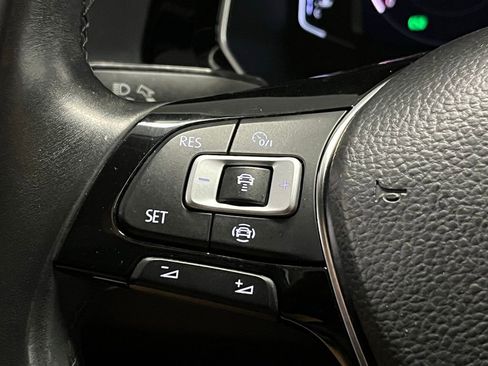 Used 2019 Volkswagen Jetta SEL Premium image 24