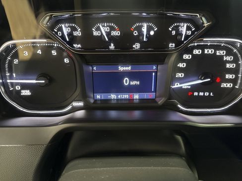 Used 2022 GMC Sierra 3500 SLE w/ SLE Convenience Package image 19